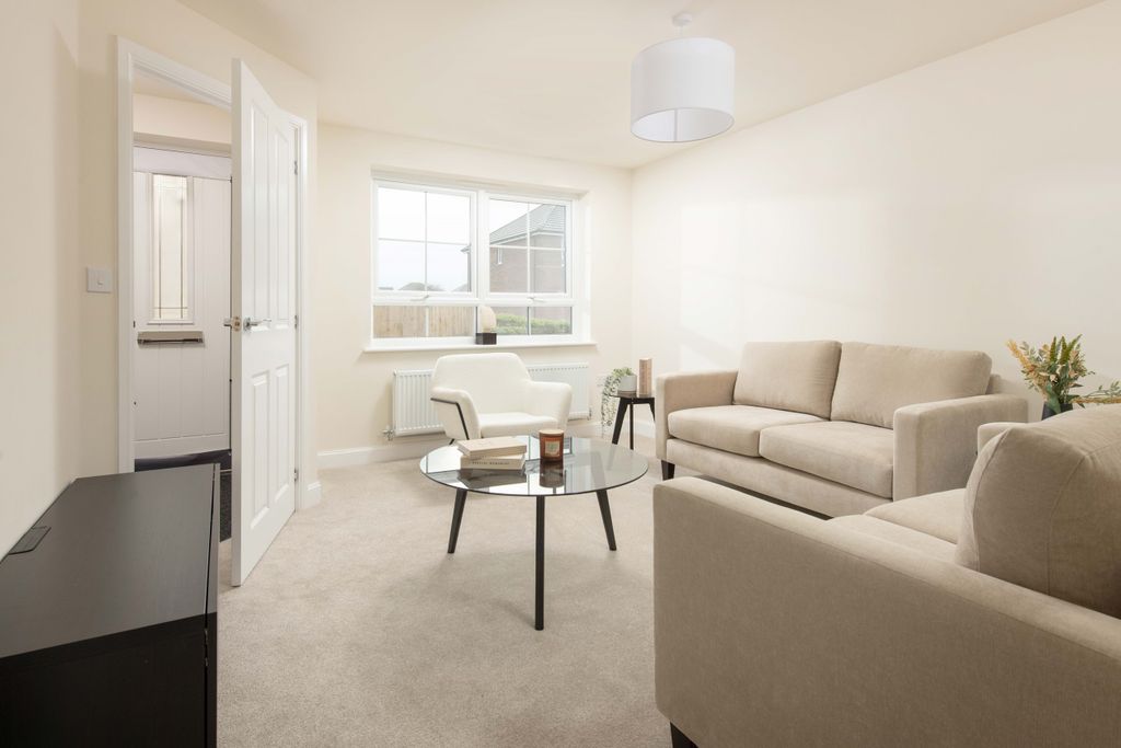 Property photo 3 of 5 Queens Court Furniture Pack Lounge