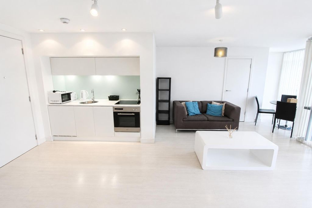 Property photo 2 of 9 Bright Open-Plan Living With Modern Kitchenette...