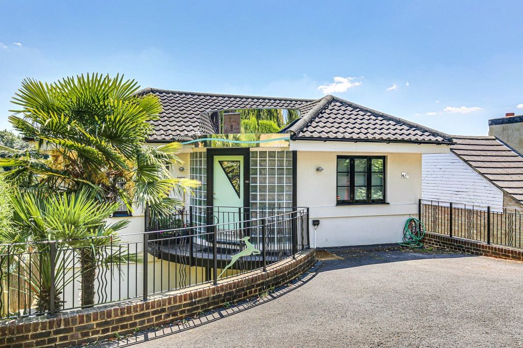 Property photo 2 of 32 Front Elevation