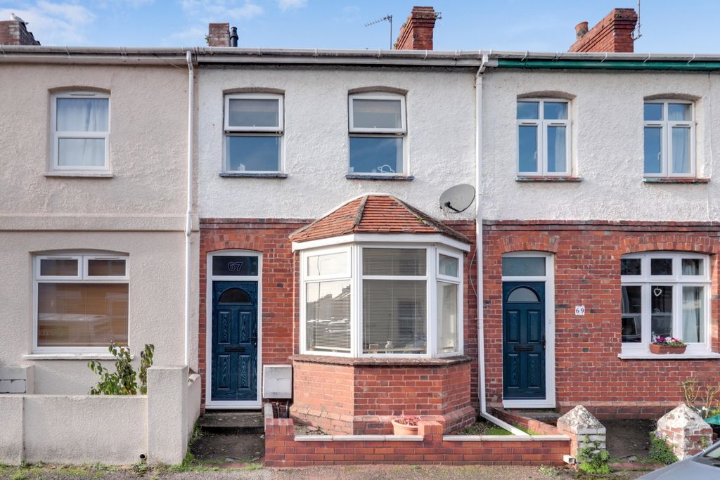 Property photo 1 of 10 Front