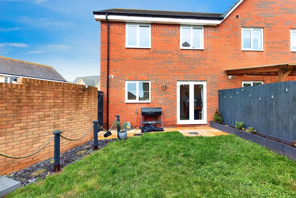 Property photo 3 of 14