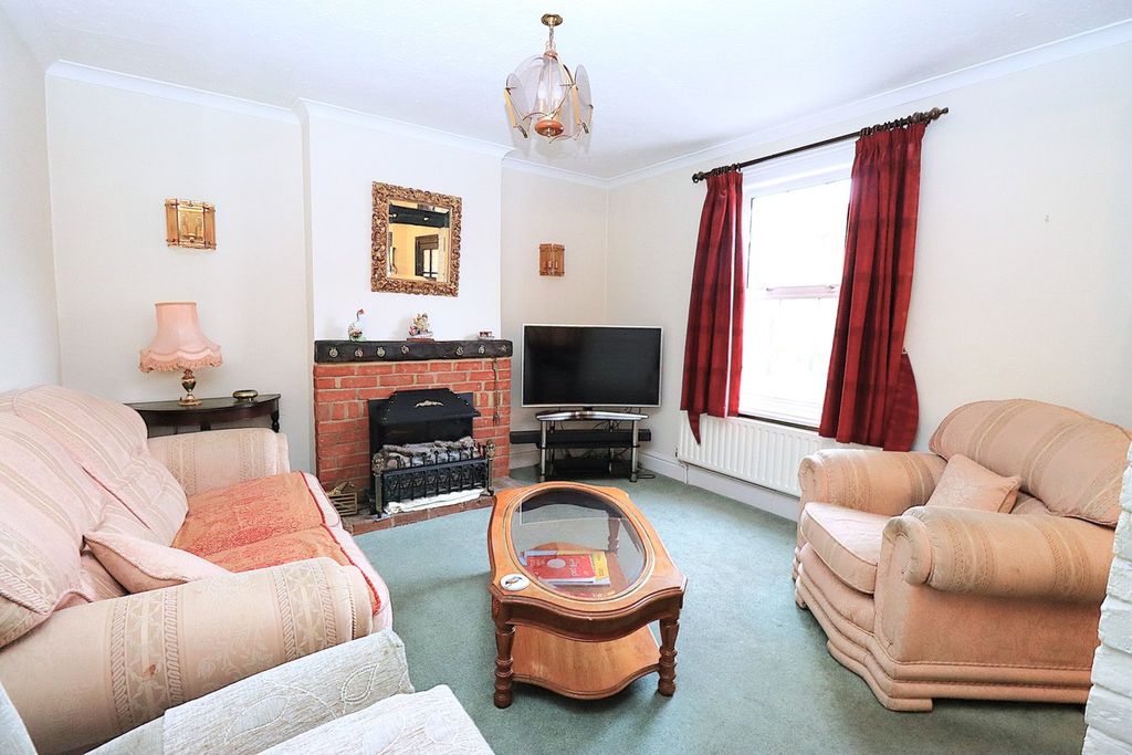 Property photo 2 of 14