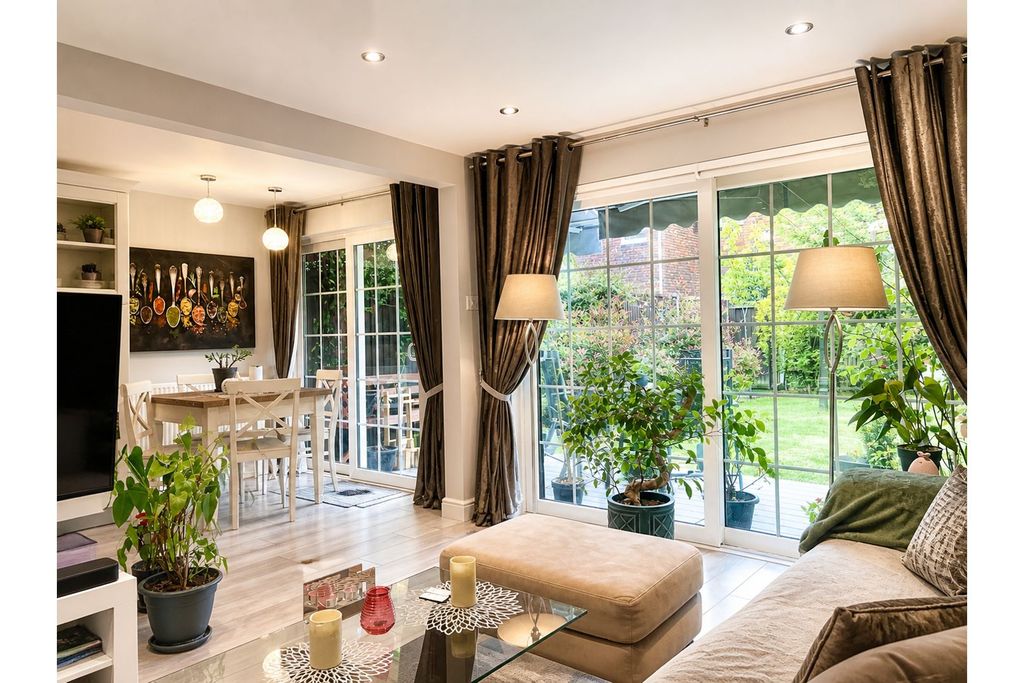 Property photo 1 of 24 Open Plan Living