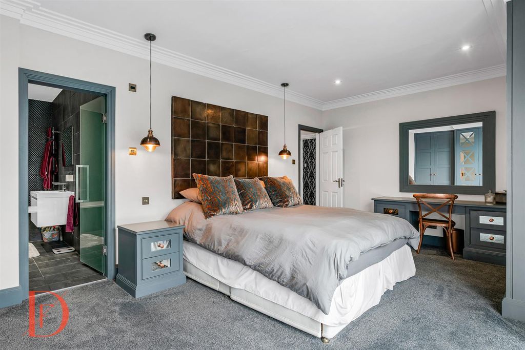 Additional image 26 of 4 bed detached house for saleWoodbury Hill, Loughton IG10