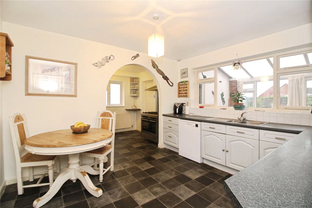 Property photo 3 of 19 Kitchen/Diner