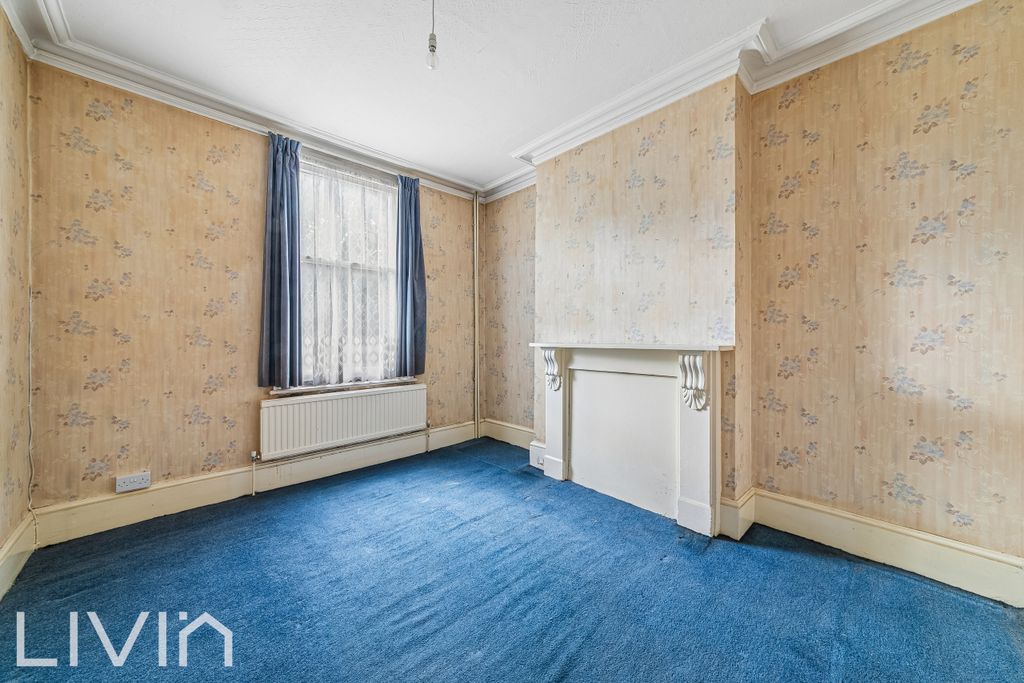 Property photo 3 of 11 Photo 1
