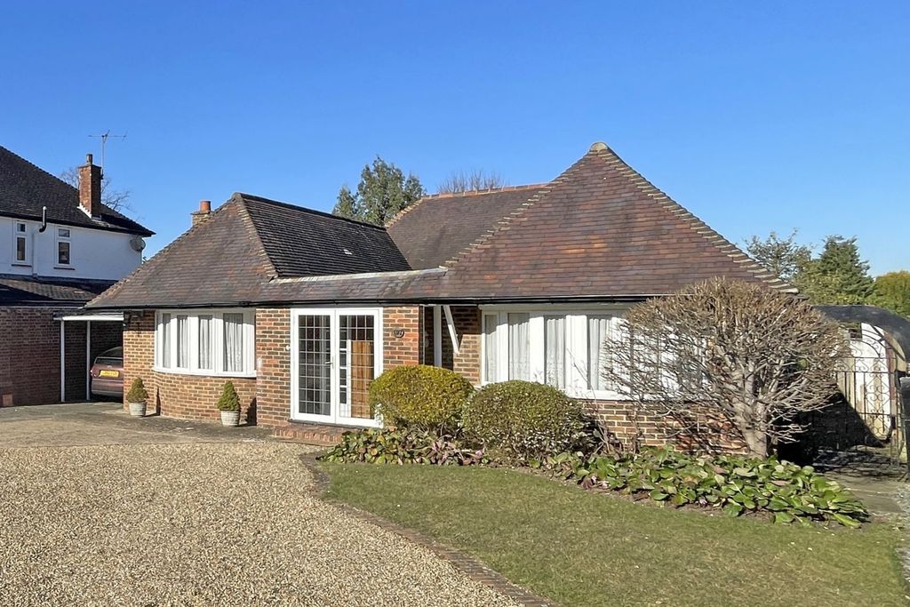 Property photo 2 of 27