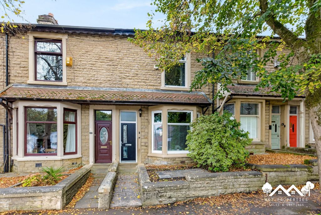 Property photo 1 of 29