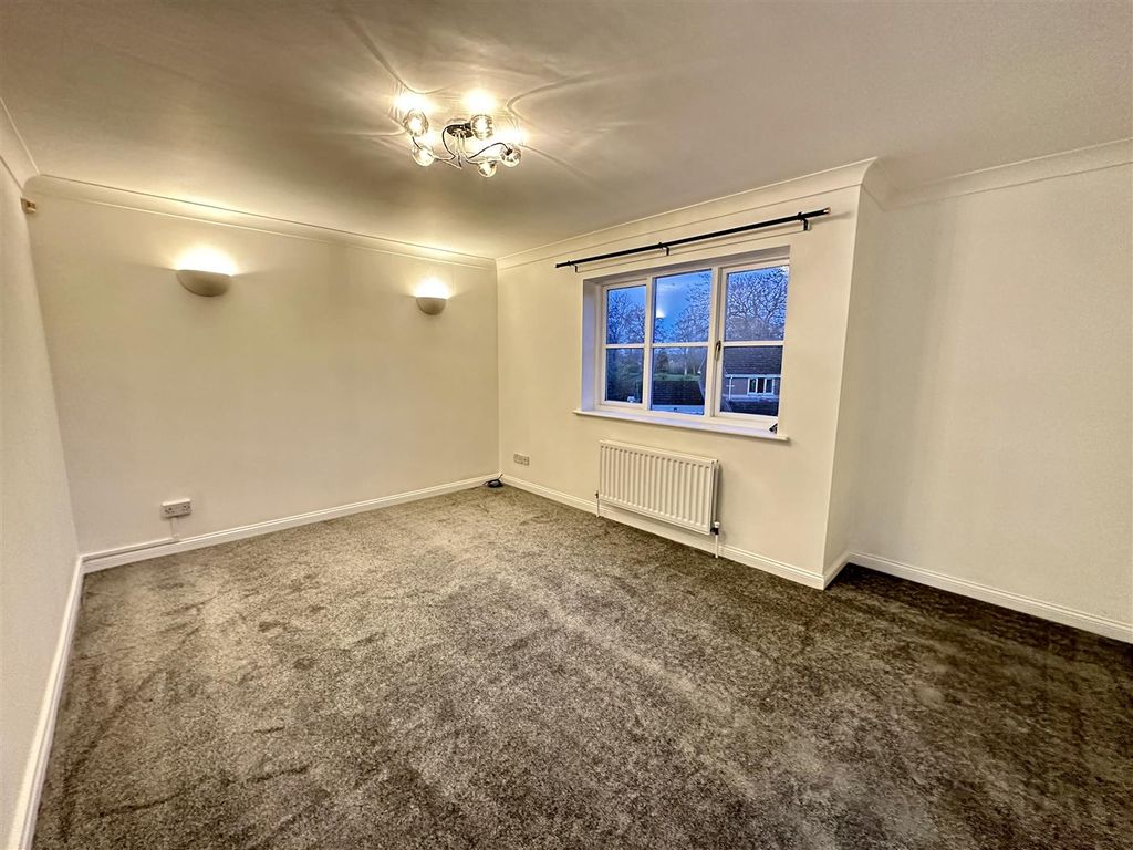 Property photo 2 of 7 A1F81Aa1-154C-47Dd-8680-Fce39911Be44.Jpeg