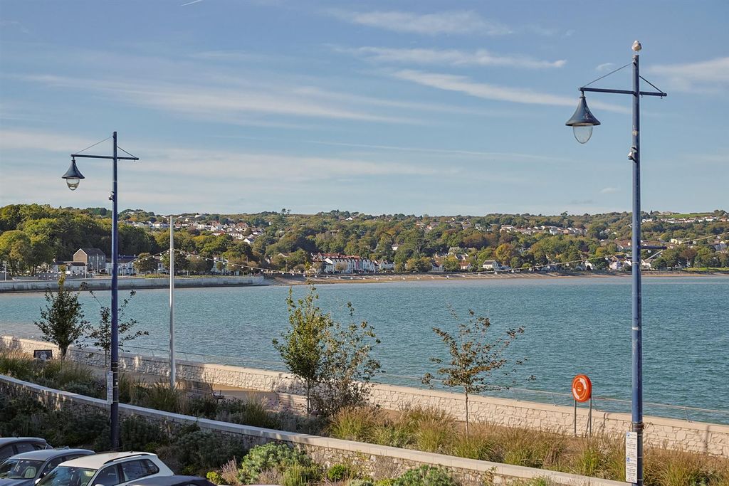 Property photo 1 of 23 668A Mumbles - Web (15 Of 23).Jpg