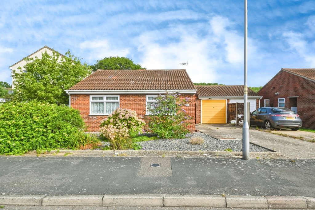 Property photo 1 of 14 Front