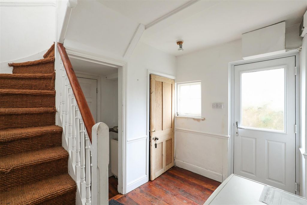 Property photo 2 of 23 1263186-Ph5_6340655.Jpg