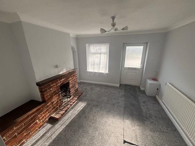 Property photo 3 of 11 Bedroom 3