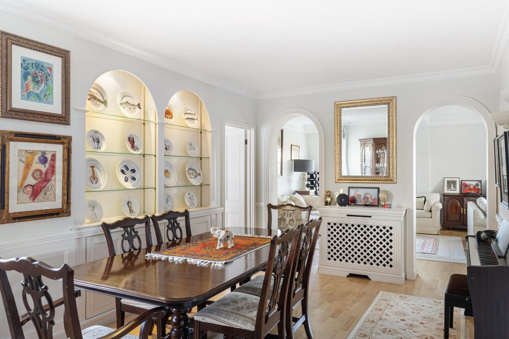 Property photo 3 of 19 Image