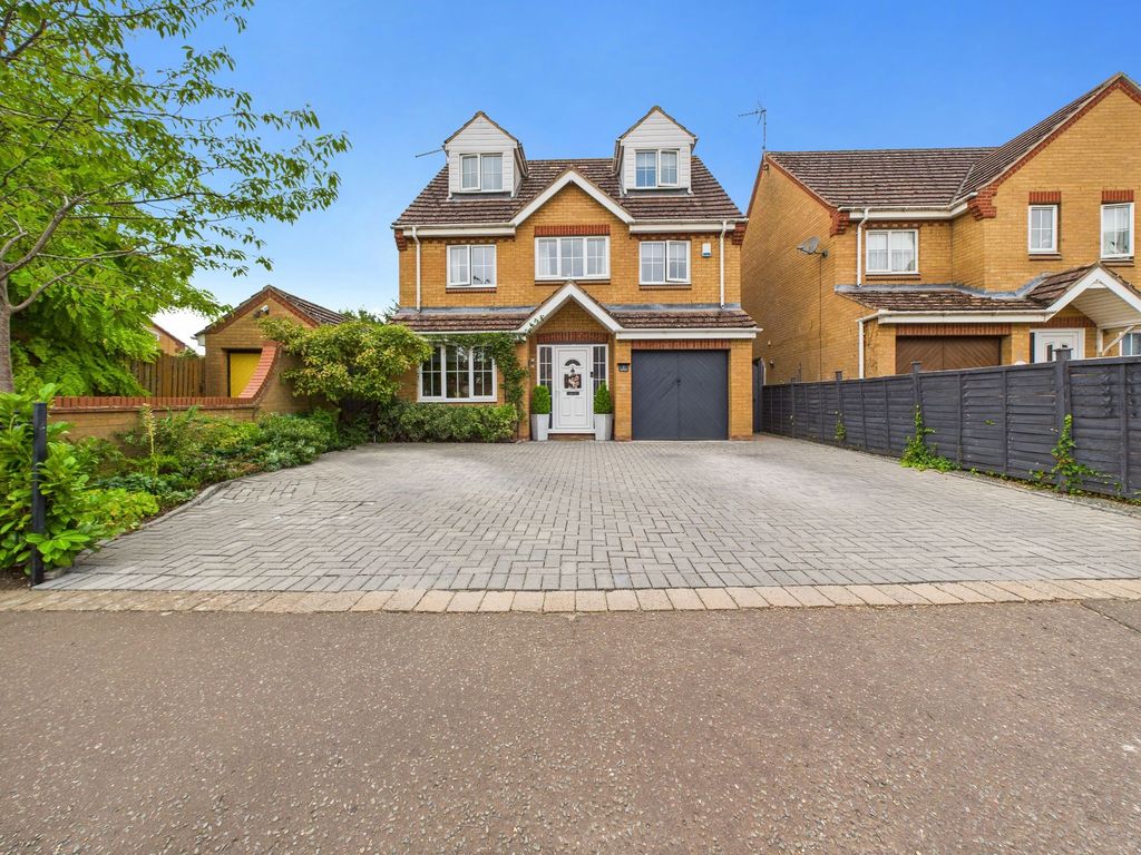Property photo 1 of 33