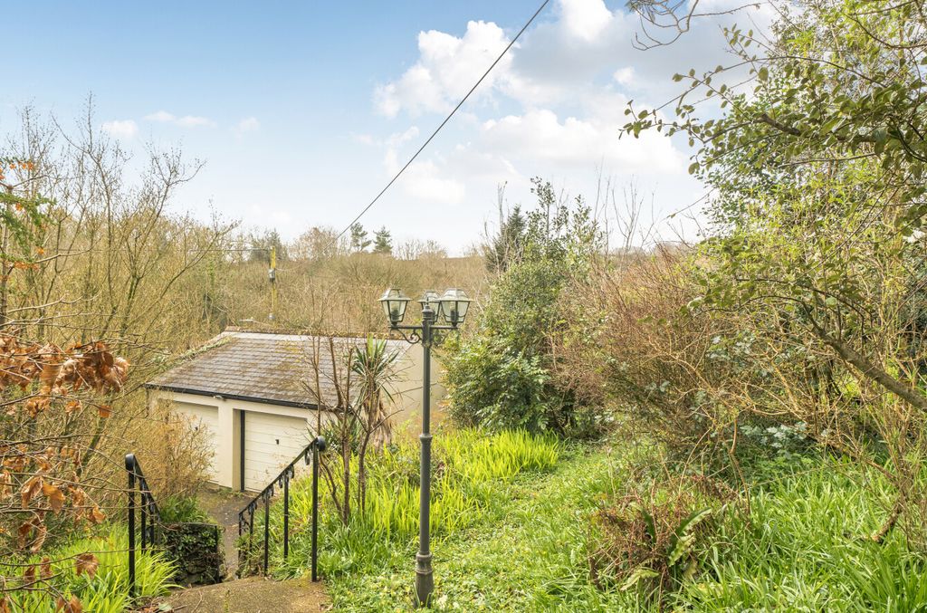 Property photo 2 of 16 1432302-7-69B940F...