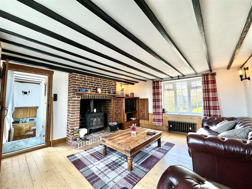 Property photo 2 of 46