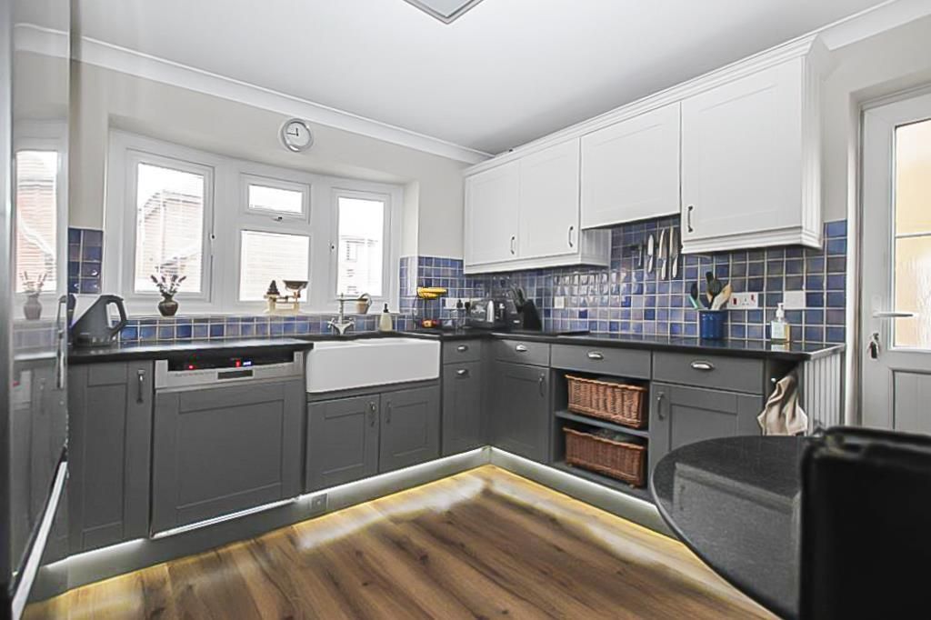 Property photo 3 of 21 14_78151.Jpg