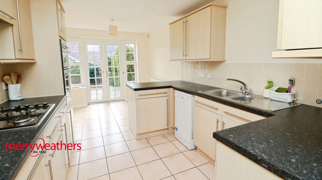 Property photo 3 of 19 Kitchen/Diner