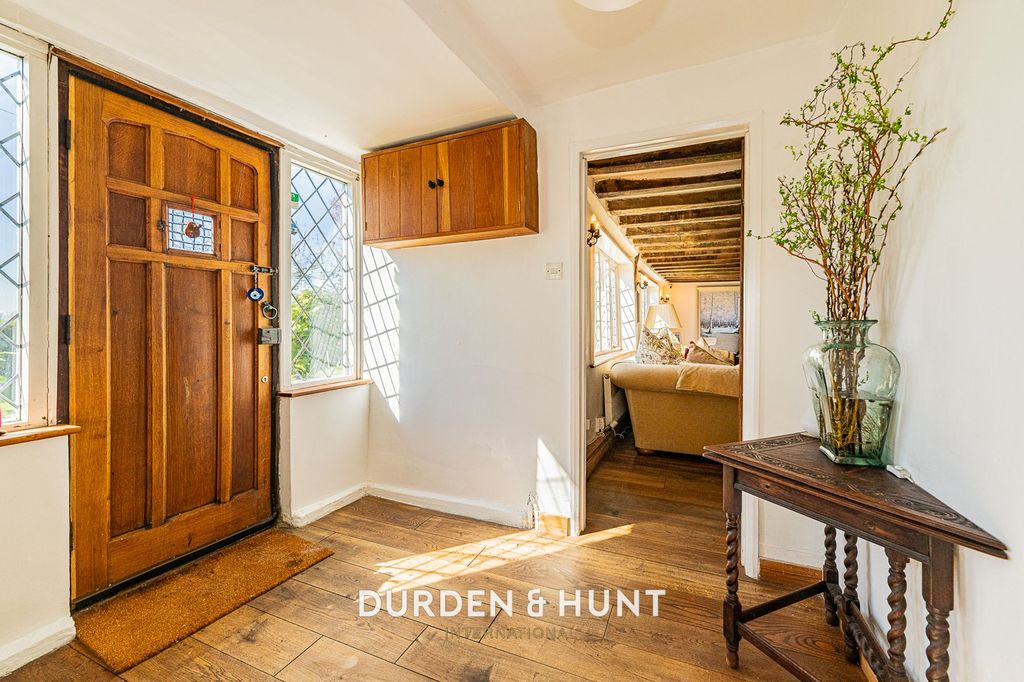 Property photo 2 of 48