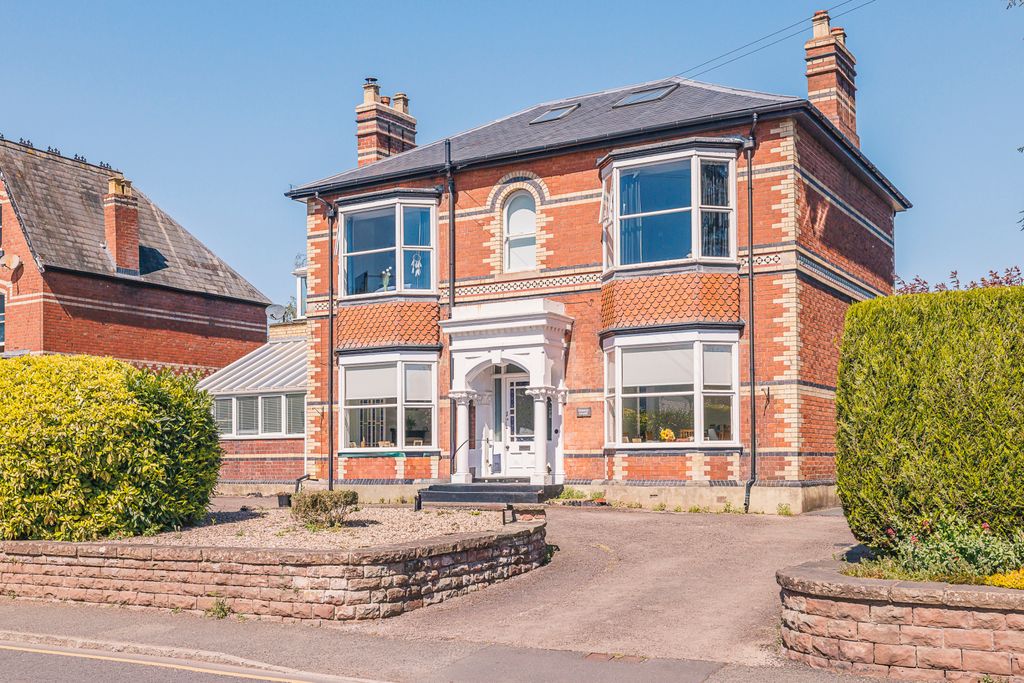 Property photo 1 of 18 Picture No. 06