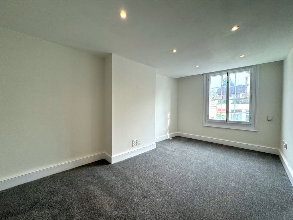 Property photo 3 of 6 Picture No. 08