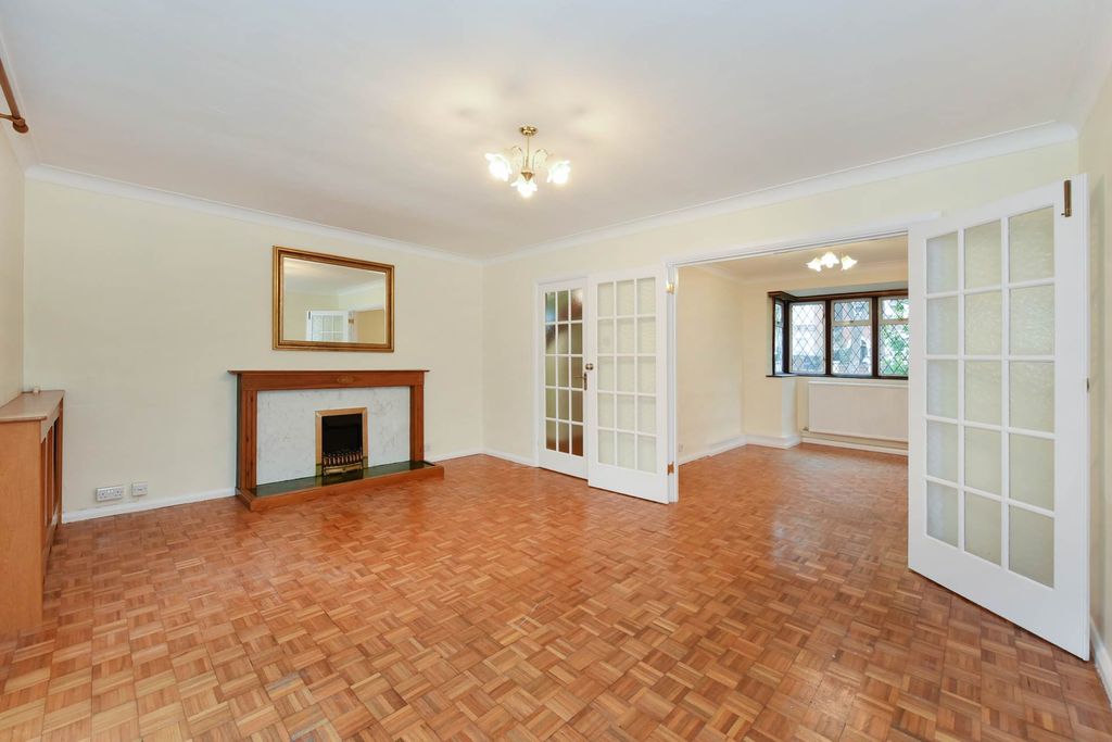 Property photo 3 of 14