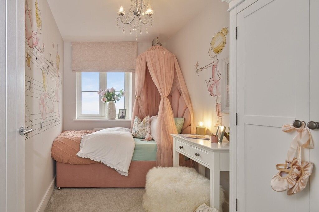 Property photo 3 of 4 Laurel Bedroom 3