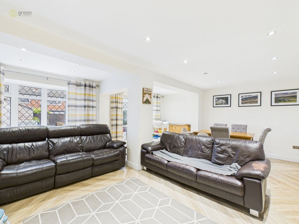 Property photo 3 of 21 Cam03830G0Pr0258Still010