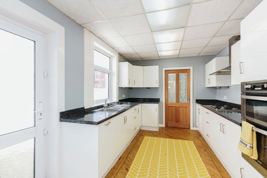 Property photo 3 of 15 Photography