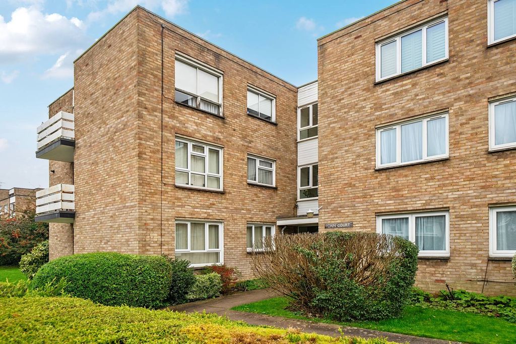 Property photo 2 of 21