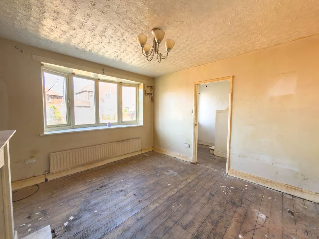 Property photo 3 of 10 Image 3