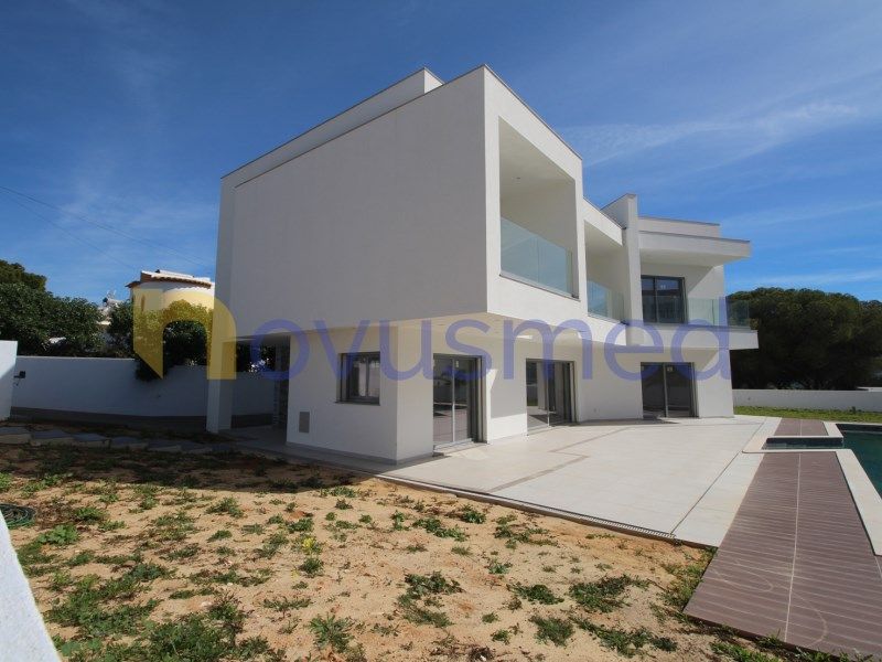 Property photo 3 of 34