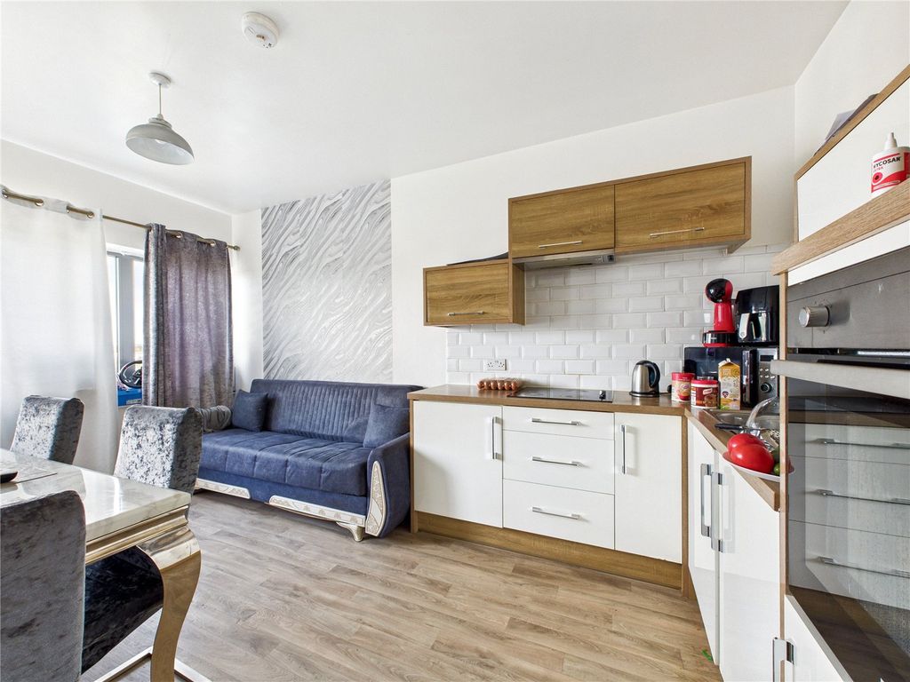 Property photo 2 of 7 Picture No. 05