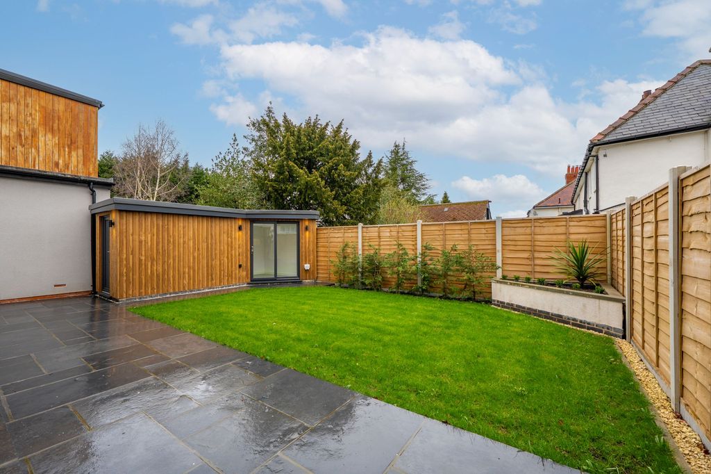 Property photo 3 of 38