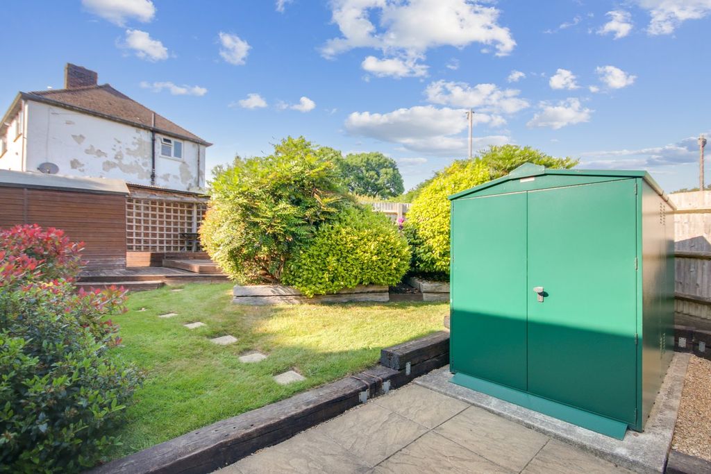 Additional image 9 of 1 bed maisonette for saleElizabeth Crescent, East Grinstead RH19