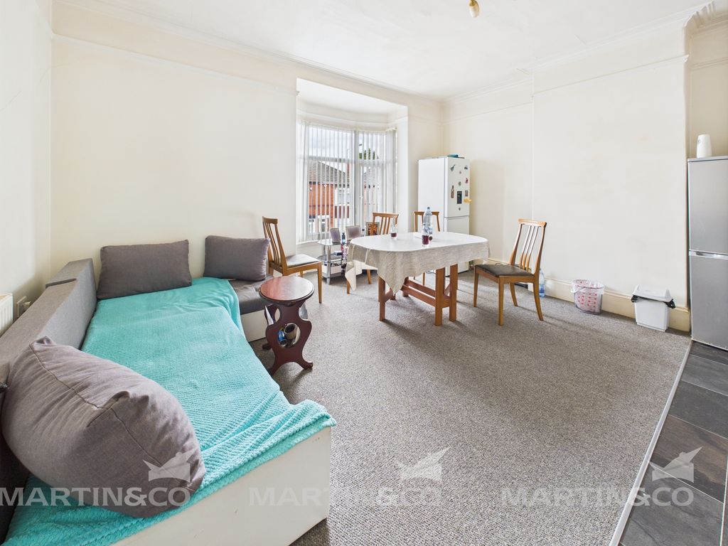 Property photo 2 of 12 Cam02406G0-Pr0488-Still004