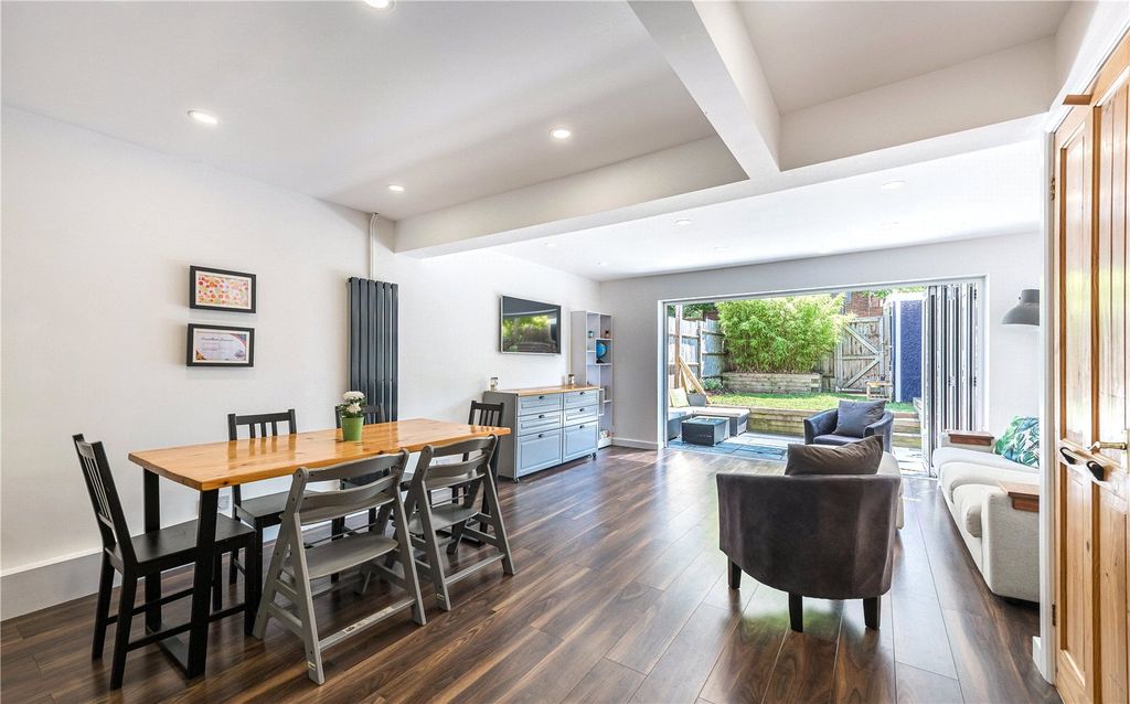 Property photo 1 of 14 Picture No. 06