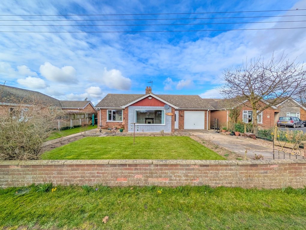 Property photo 1 of 18 Front