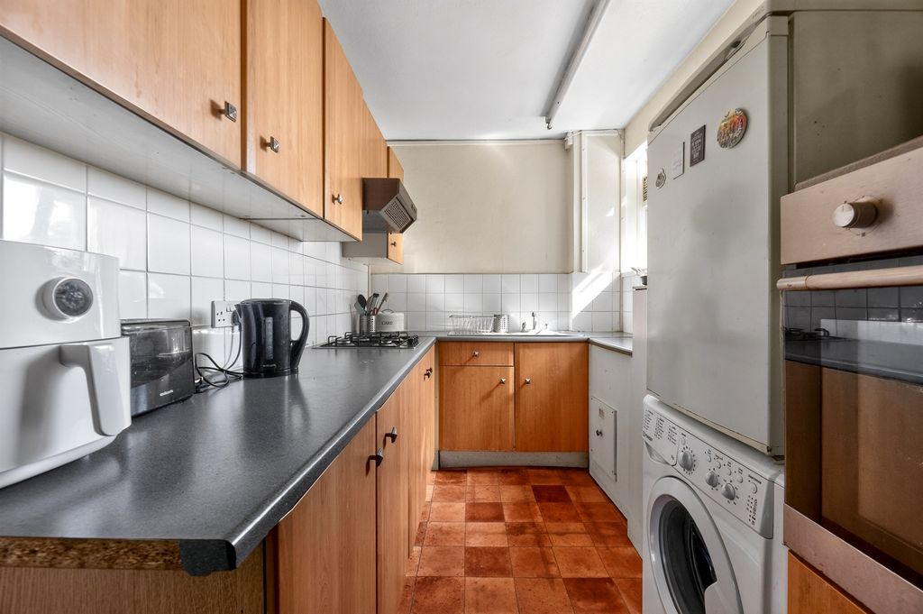 Property photo 2 of 18