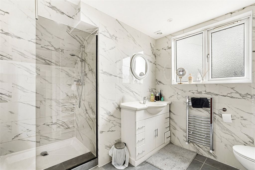 Property photo 2 of 7 Picture No. 10