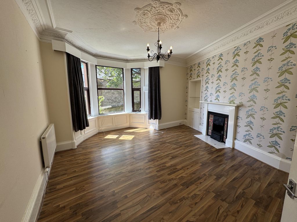 Property photo 1 of 31
