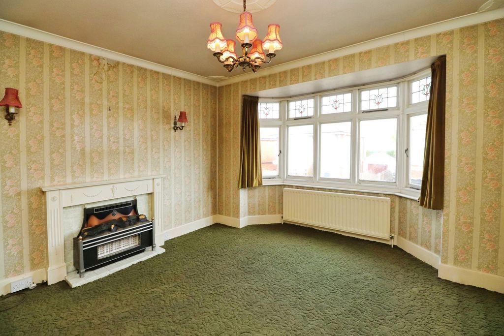 Property photo 2 of 11 Photo 2