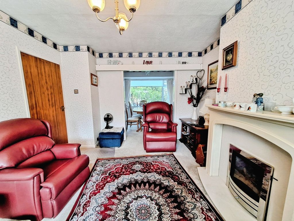 Property photo 2 of 11 Pbox-Img.Jpg