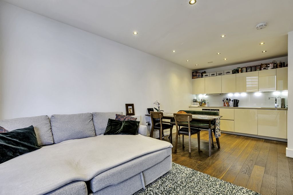 Property photo 2 of 13 Photo 2