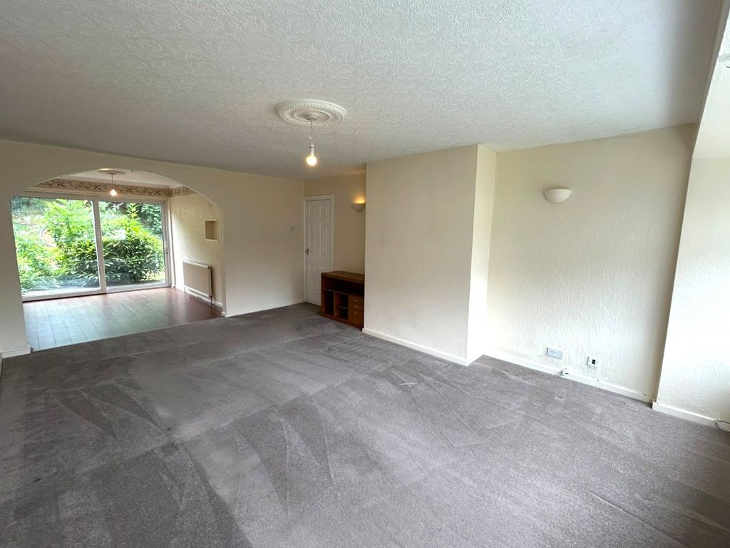Property photo 3 of 19 Picture No. 32