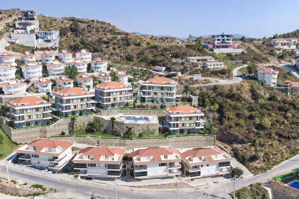 Property photo 1 of 21