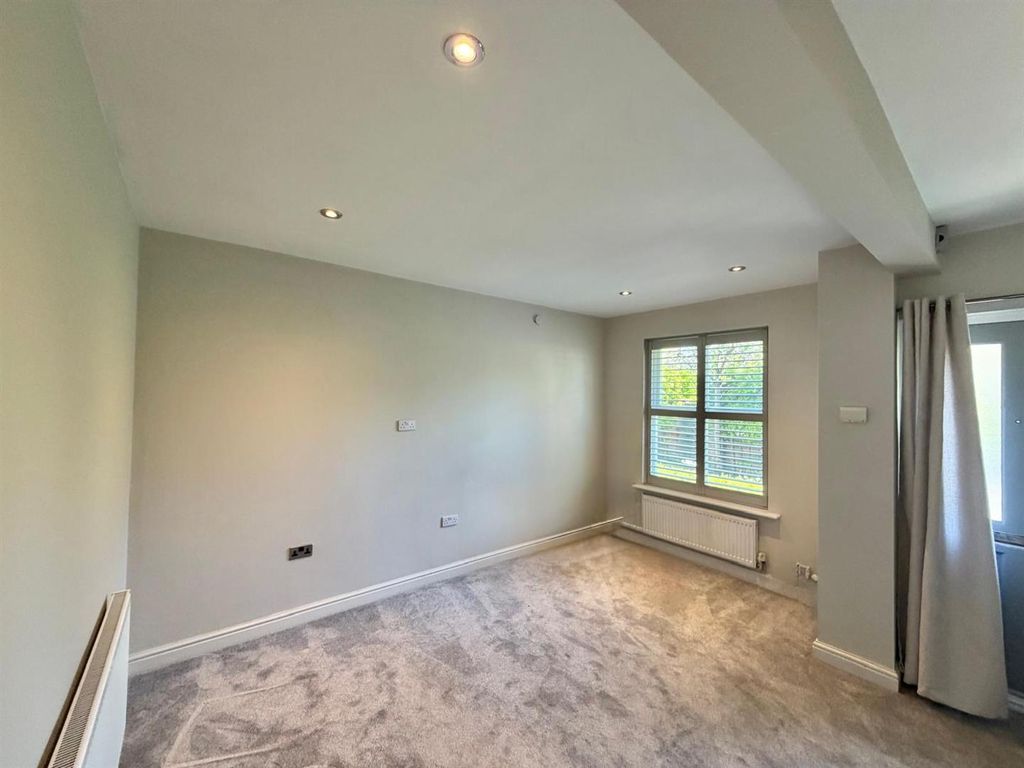 Property photo 3 of 14 Image 3
