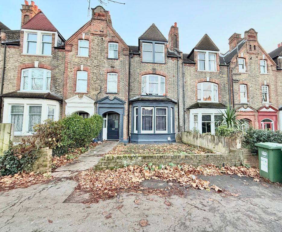 Property photo 1 of 6