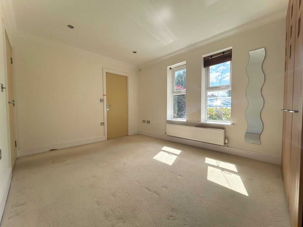 Property photo 3 of 12 3